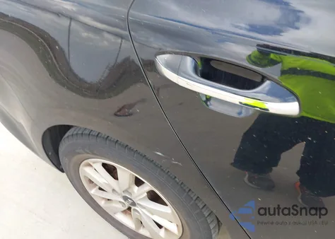 2017 Kia Optima Lx z USA, uszkodzony, nr VIN 5XXGT4L31HG142015